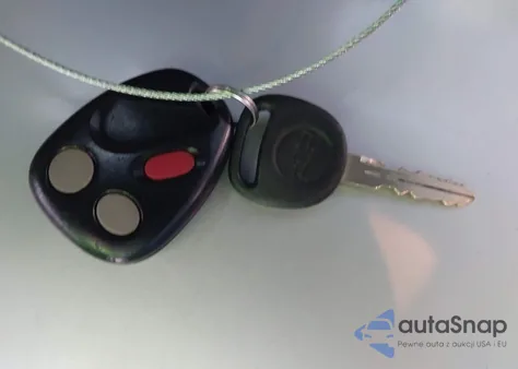 2004 Chevrolet Avalanche 1500 from USA, damaged, VIN 3GNEC12T64G138208